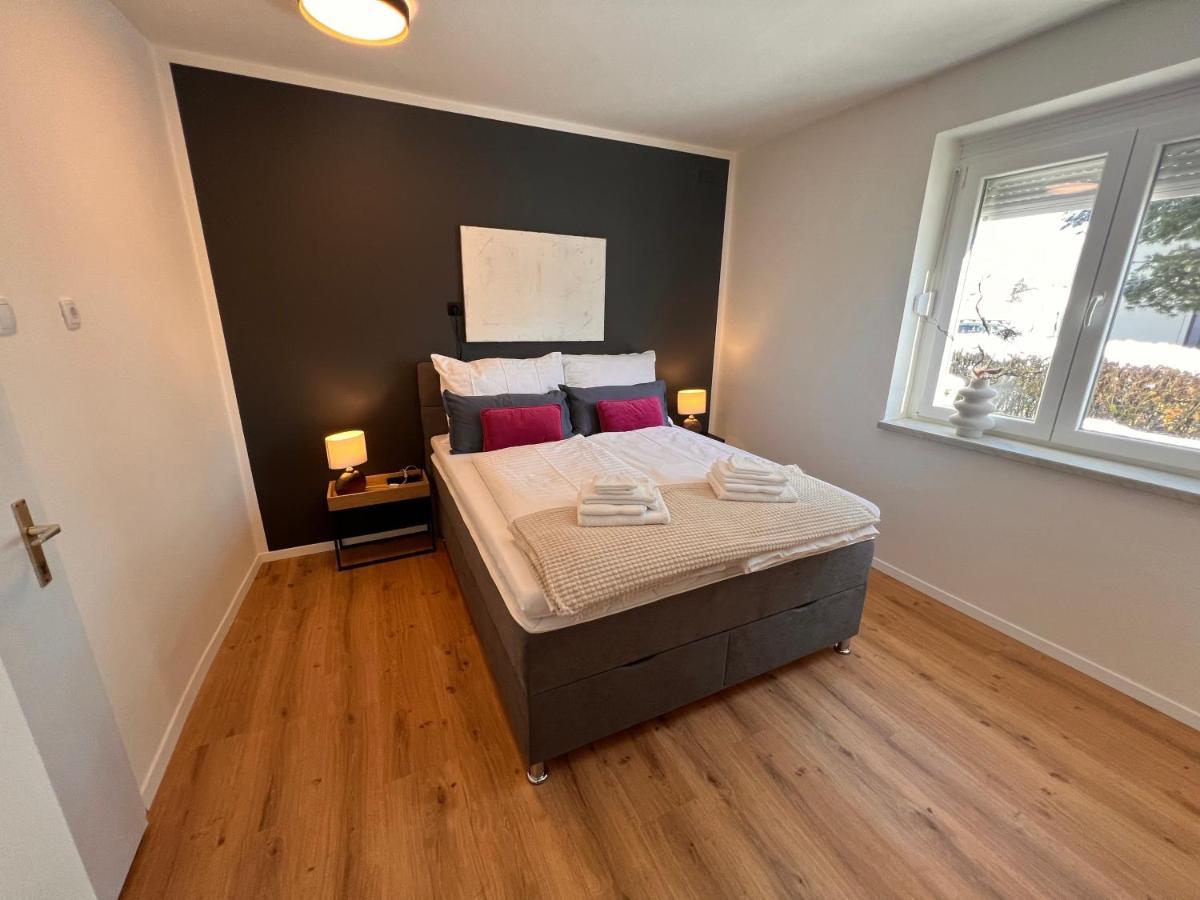 Ferienwohnung Imzaro: Erdgeschoss, 2 Schlafzimmer Plus Schlafsofa, Eigener Eingang, Grosse Terrasse Mit Garten! Spittal an der Drau Exterior foto