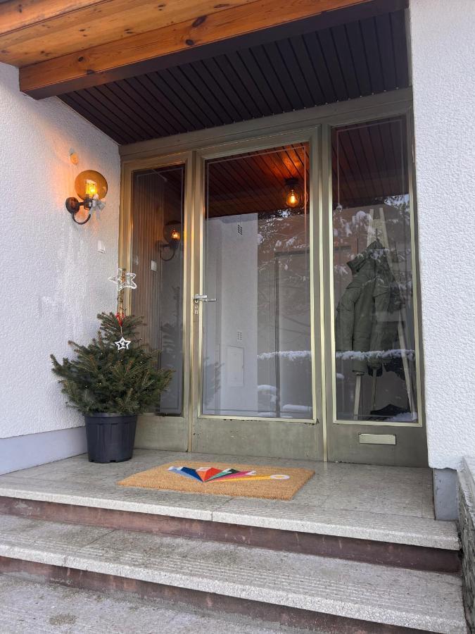 Ferienwohnung Imzaro: Erdgeschoss, 2 Schlafzimmer Plus Schlafsofa, Eigener Eingang, Grosse Terrasse Mit Garten! Spittal an der Drau Exterior foto